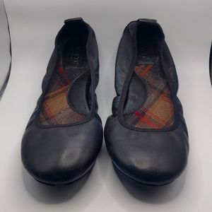 Black Born Ballet Flats